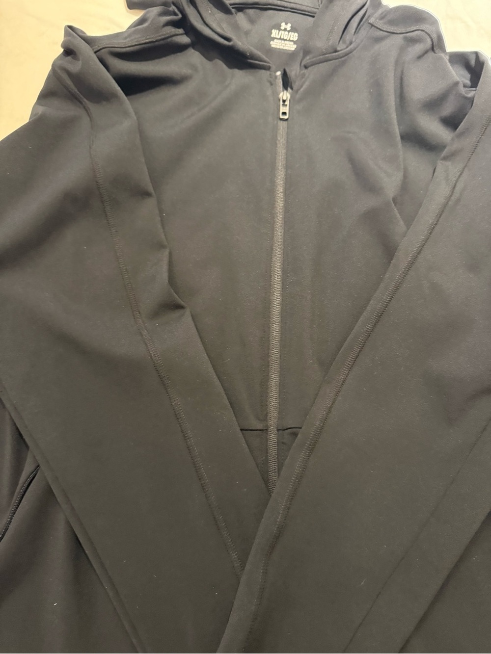 Under Armour Men’s Black Lightweight Hooded Zip Jacket - Picture 3 of 4